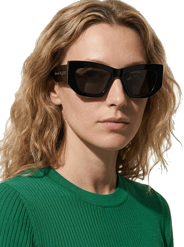 Alexander McQueen AM0448S 001