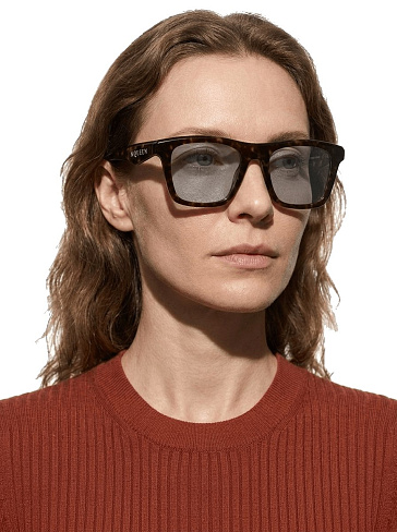 Alexander McQueen AM0475O 007