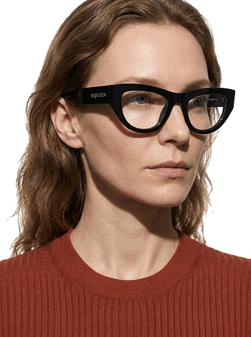 Alexander McQueen AM0512O 004