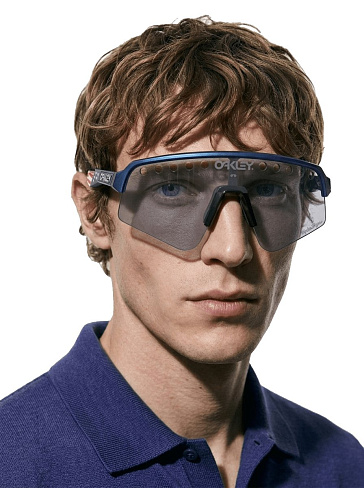 Oakley OO 9465 946528