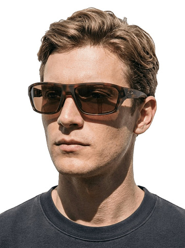 Oakley OO 9416 941603