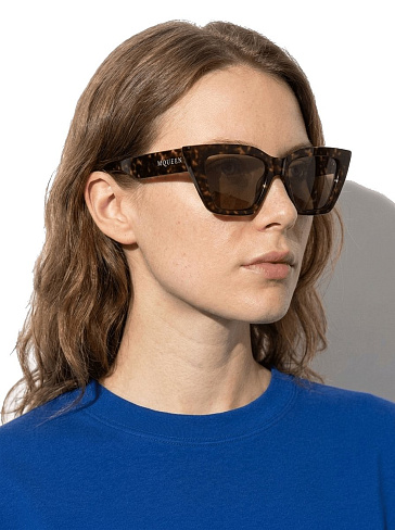 Alexander McQueen AM0507S 002