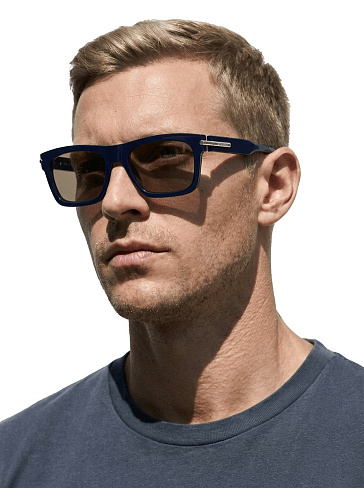 Alexander McQueen AM0495S 004
